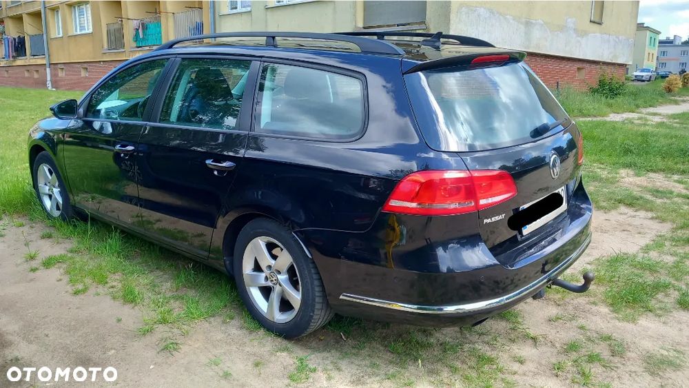 Volkswagen Passat 1.6 TDI Comfortline - 5