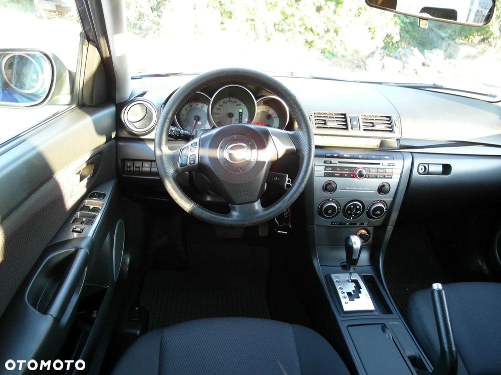 Mazda 3 1.6 Sport Exclusive - 18
