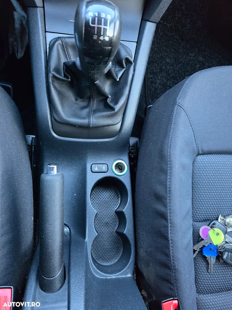 Skoda Octavia 2.0 FSI Trend - 12