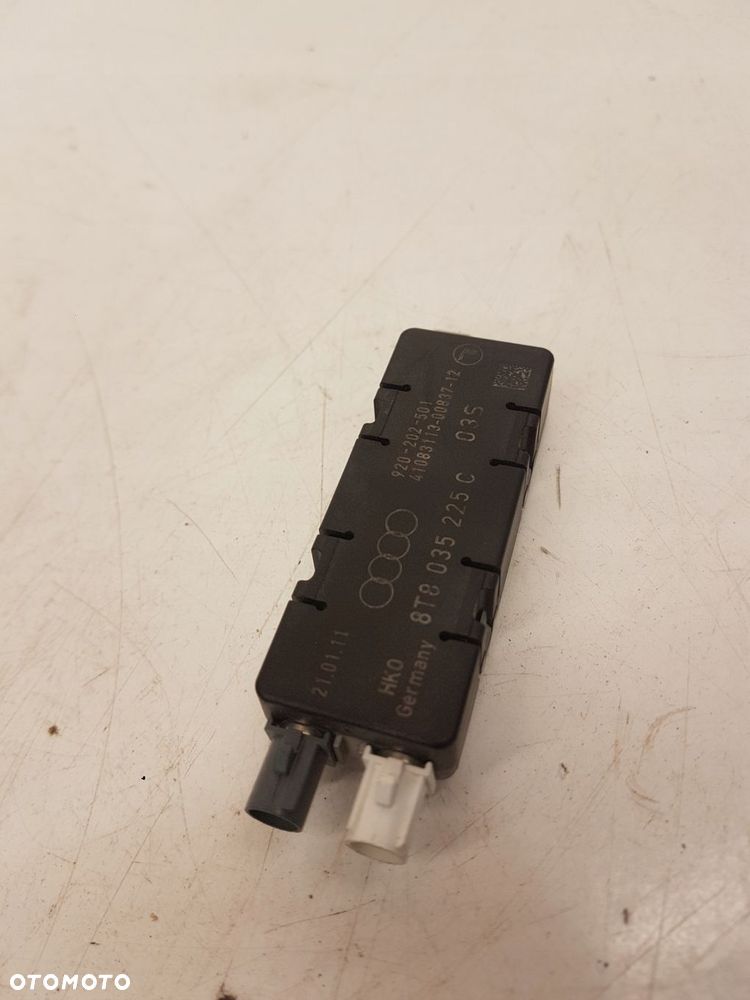 WZMACNIACZ ANTENY AUDI A5 8T8 LIFT 8T8035225C - 2