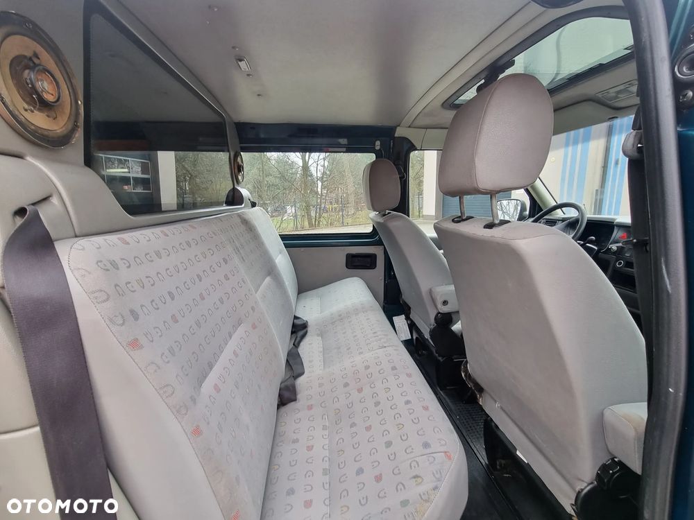 Volkswagen Transporter - 12