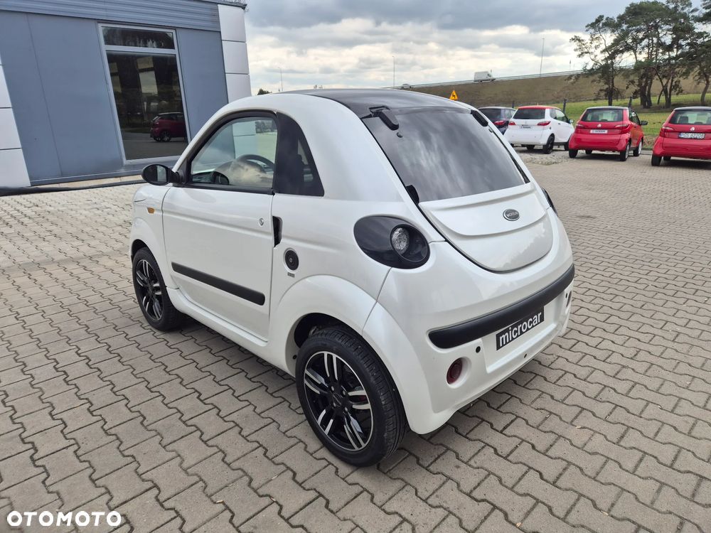 Microcar M.GO - 16