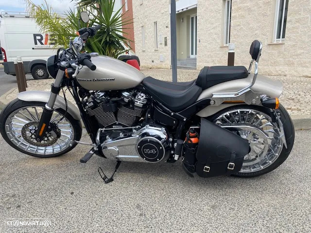 Harley-Davidson Softail BREAKOUT 114 - 2