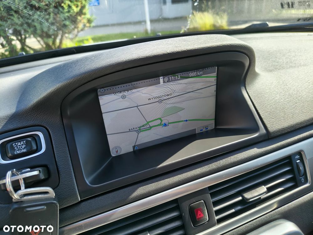 Volvo V70 D4 Momentum - 16
