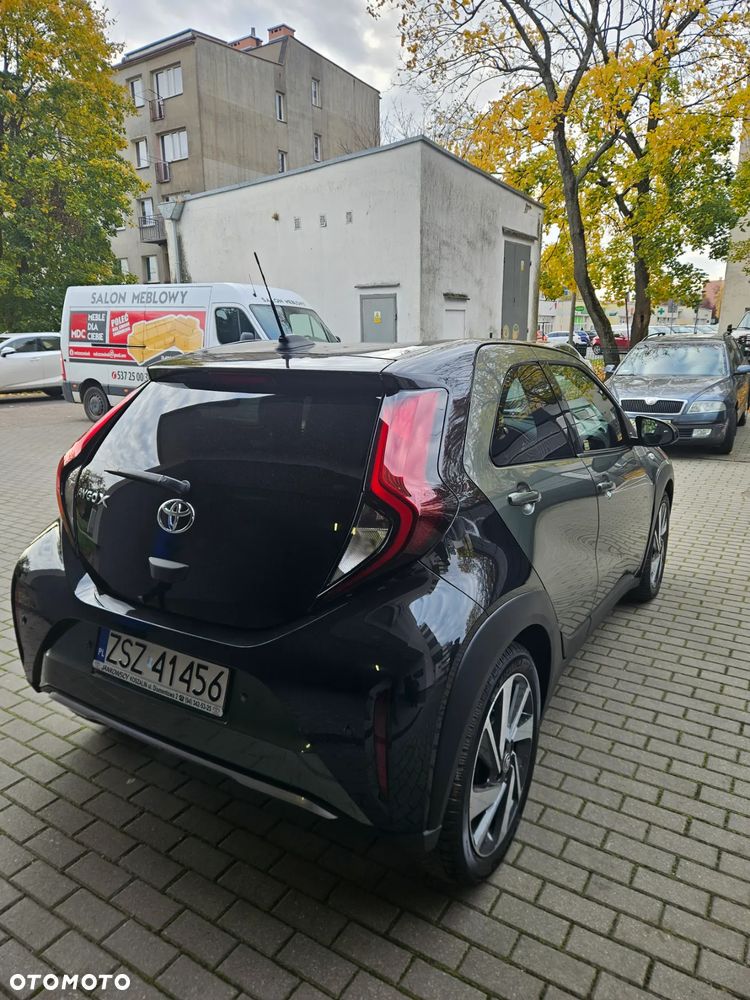 Toyota Aygo X 1.0 VVT-i Executive - 3