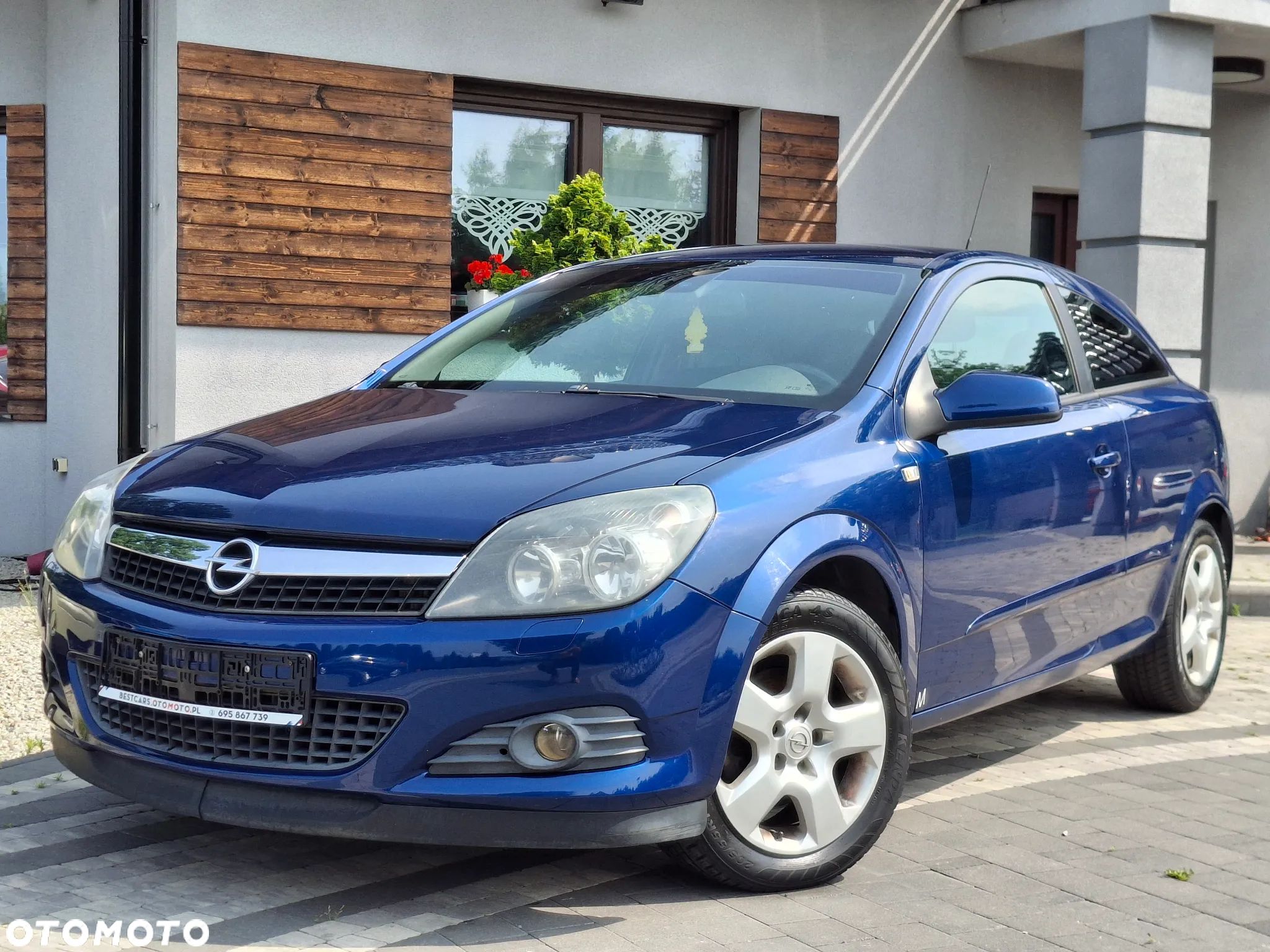 Opel Astra GTC 1.8 Innovation - 1