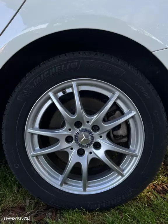 Mercedes-Benz CLA 200 - 7