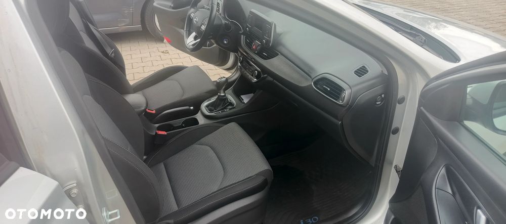Hyundai i30 1.4 Comfort - 3