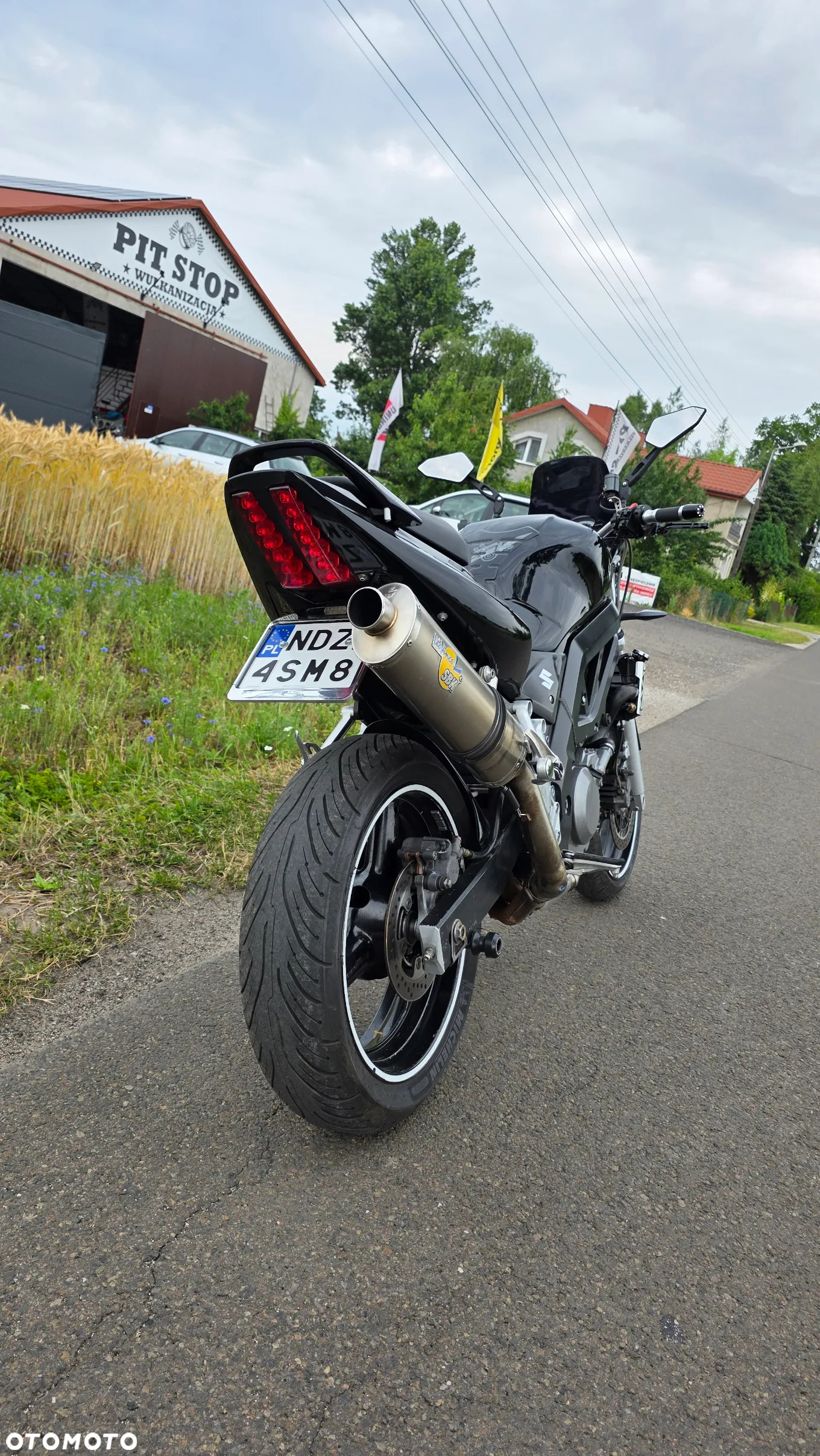 Suzuki SV - 8
