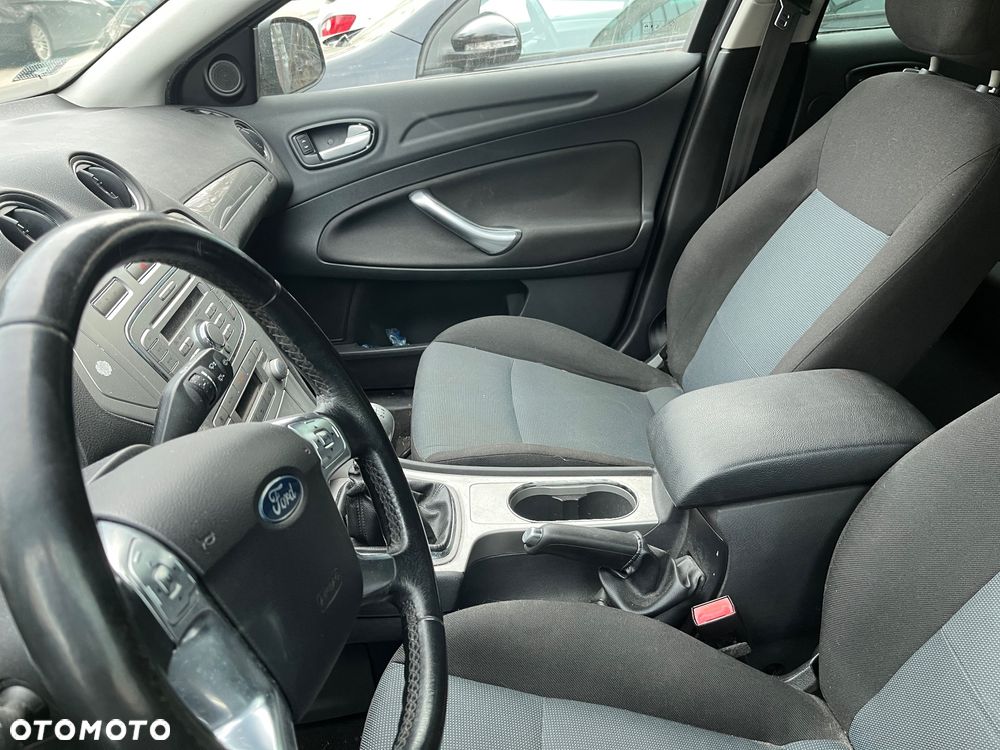Ford Mondeo SW 1.8 TDCi Titanium - 5