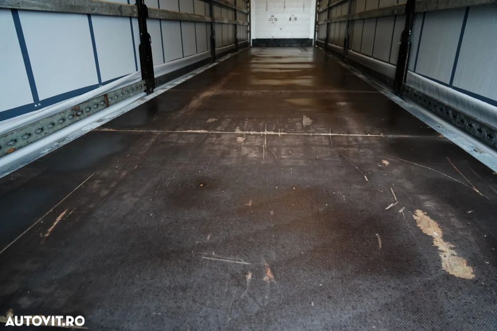 Wielton CORTINĂ WIELTON / MEGA / ACOPERIȘ CULISANT / SISTEM BDE - STALPINI CULISANTI / SAF / ACOPERIȘ ARMAT - 19