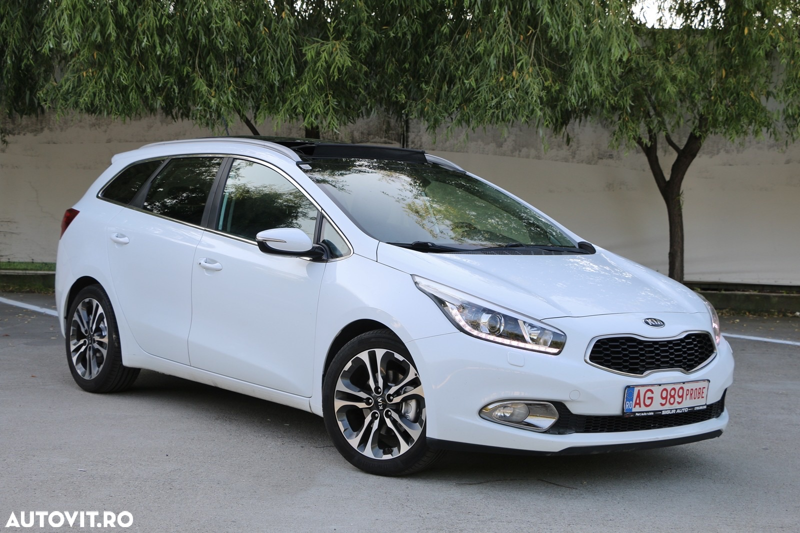 Kia Ceed 1.6 CRDi 128 Platinum Edition - 2
