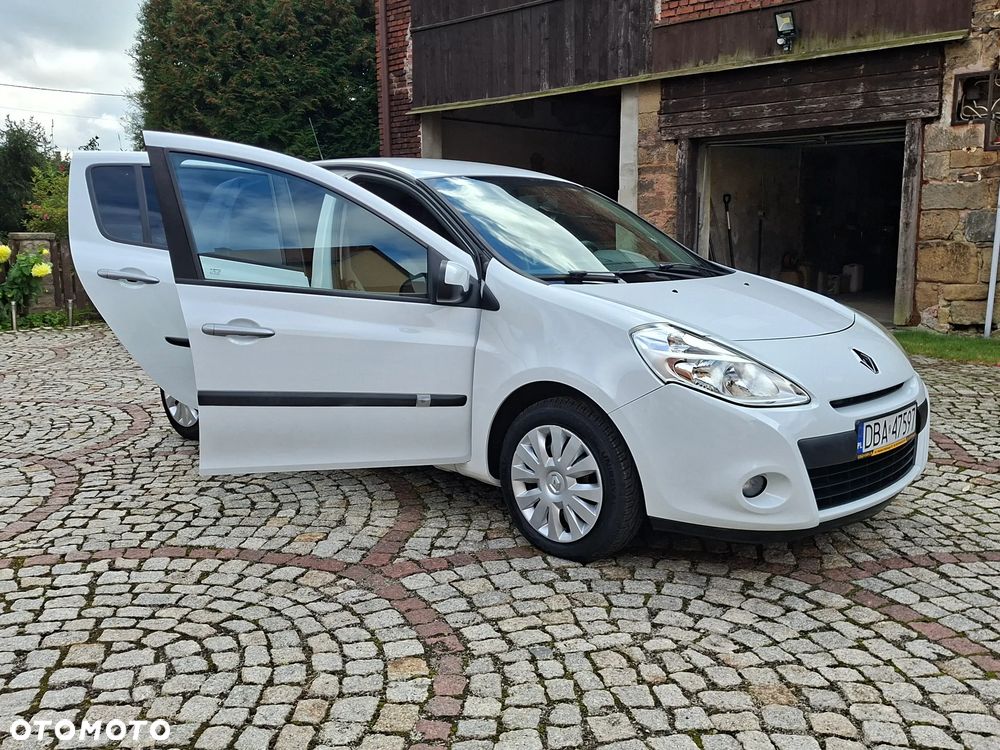 Renault Clio 1.2 16V 75 Collection - 8