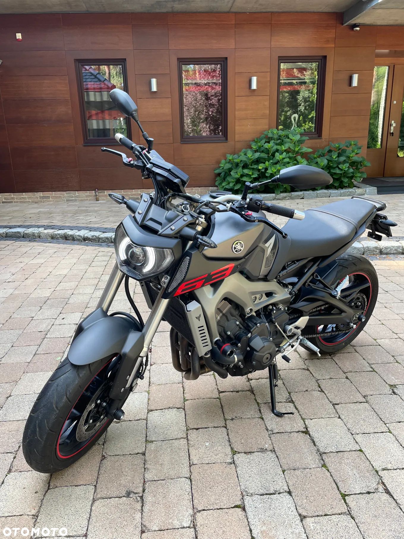 Yamaha MT - 1