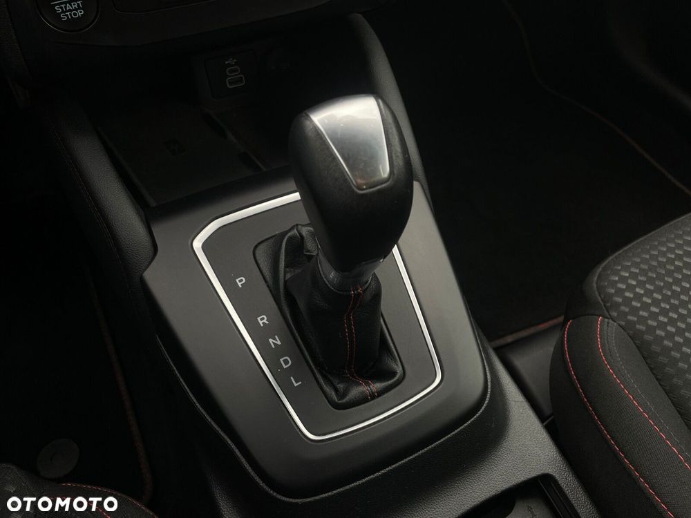 Ford Focus 1.0 EcoBoost mHEV ST-Line X - 34