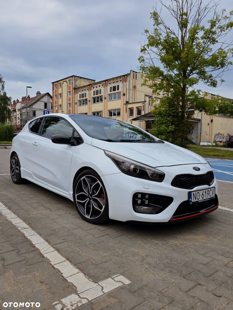 Kia Ceed 1.6 T-GDI GT - 2