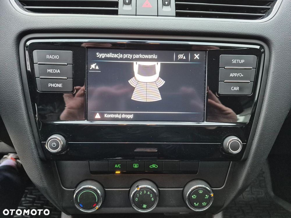 Skoda Octavia 1.5 TSI ACT Active - 10