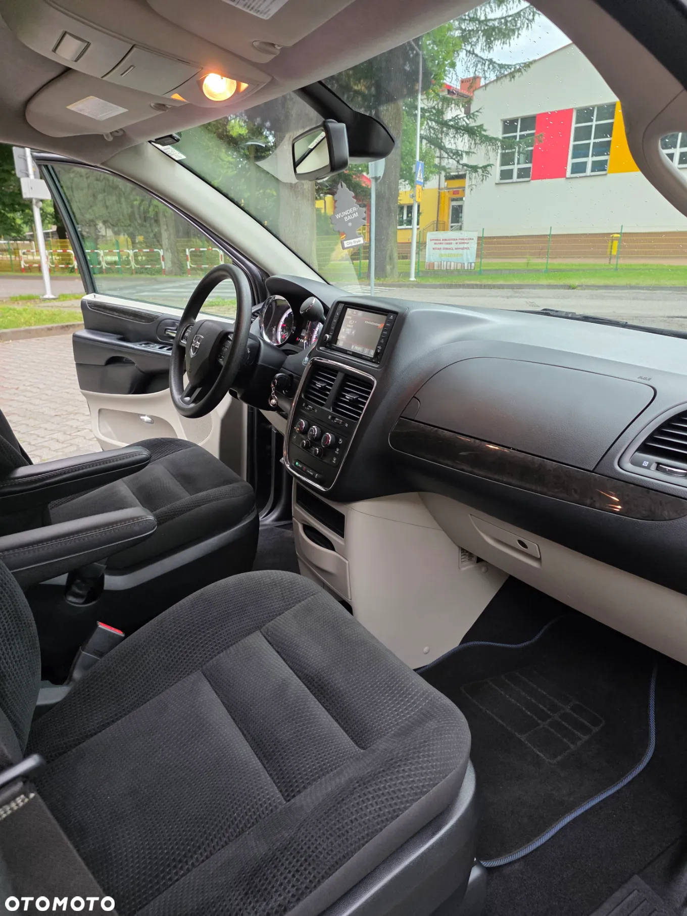 Dodge Grand Caravan 3.6 Express - 25