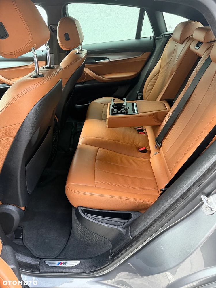BMW X6M - 15