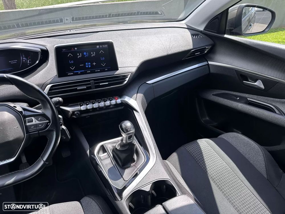 Peugeot 3008 1.2 PureTech Allure Pack - 42