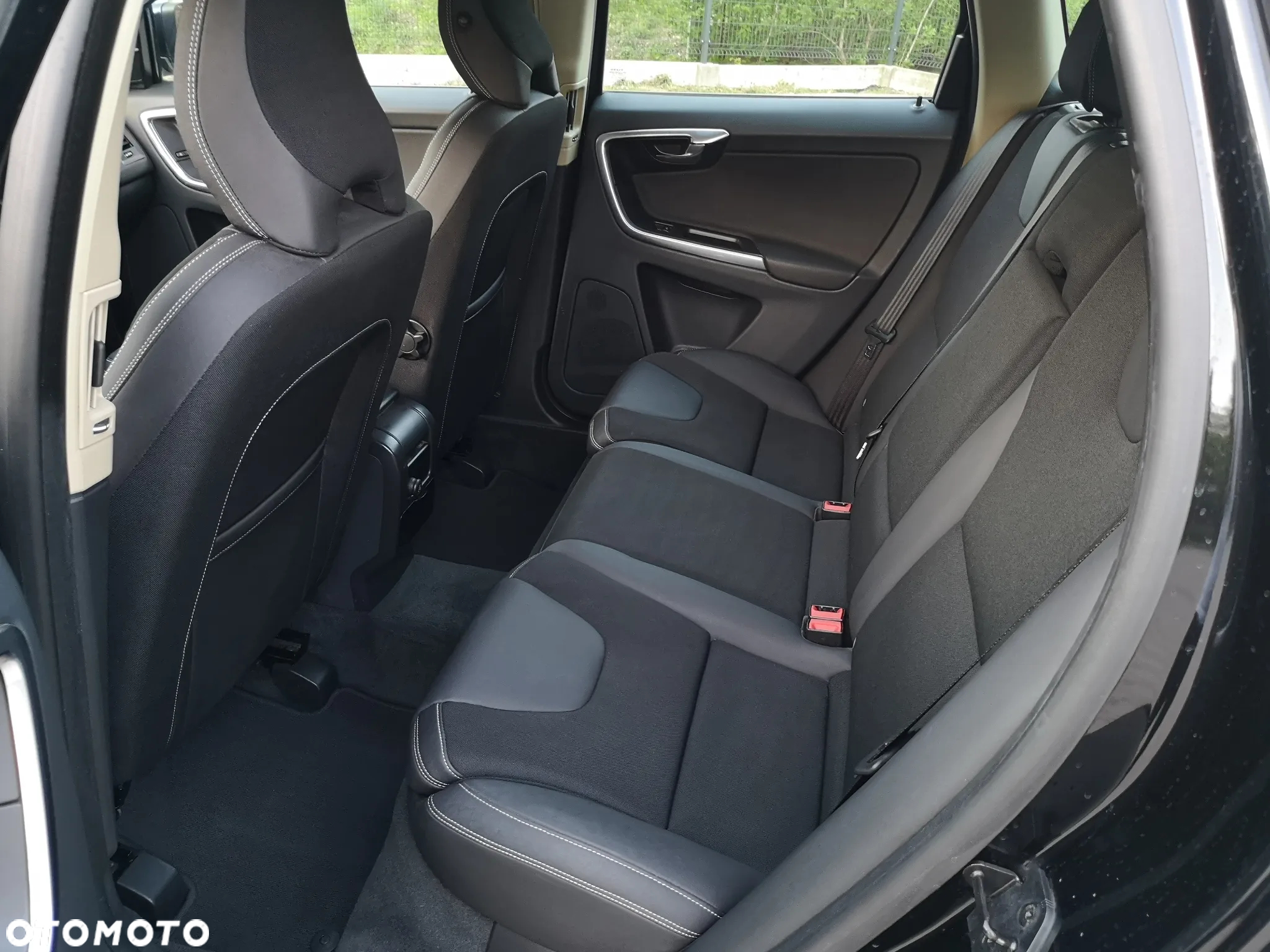 Volvo XC 60 D3 AWD Momentum - 20