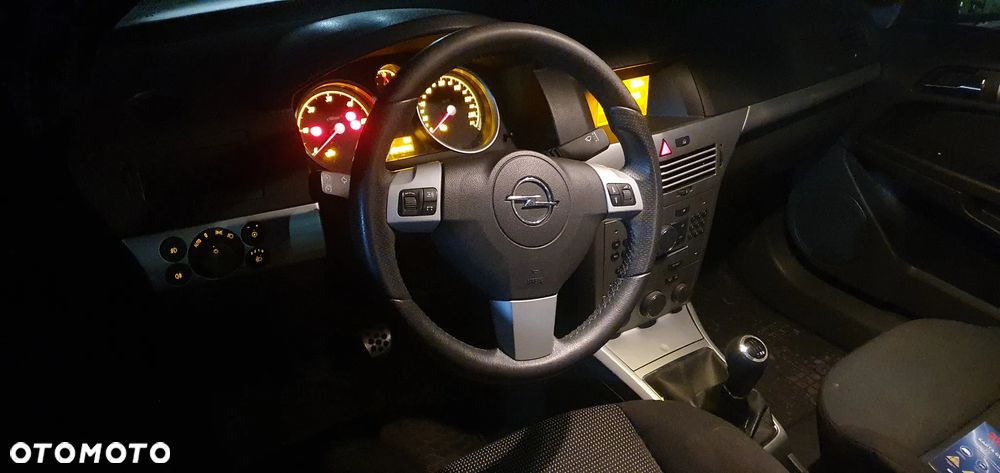Opel Astra - 12