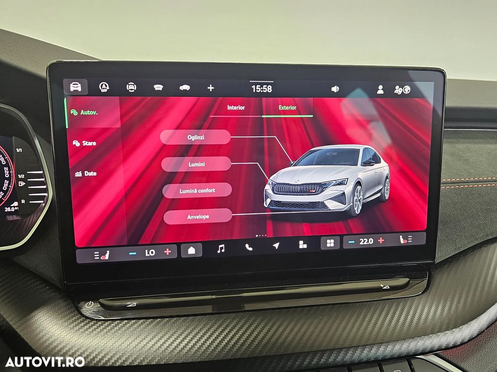 Skoda Octavia 2.0 TSI 265 CP DSG RS - 22