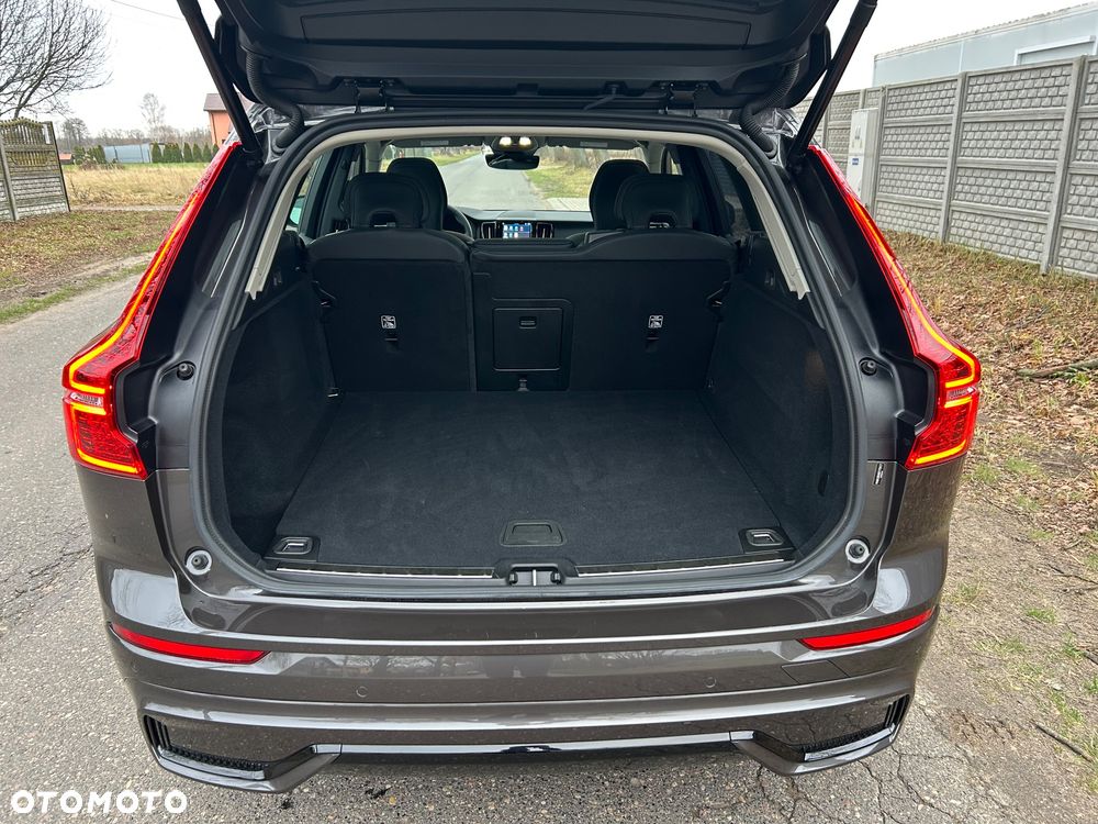 Volvo XC 60 B5 B AWD Plus Dark - 10