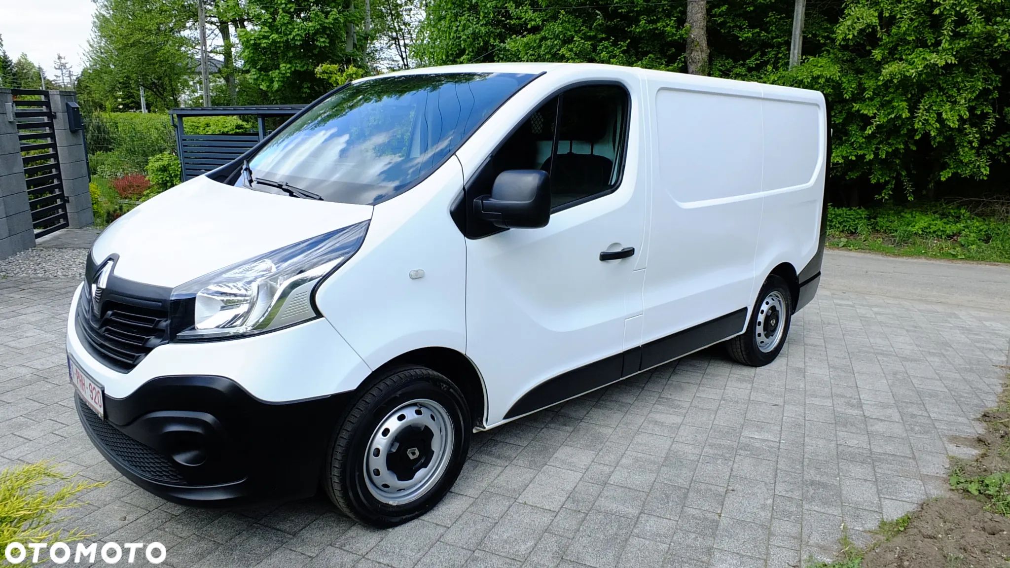 Renault Trafic - 1
