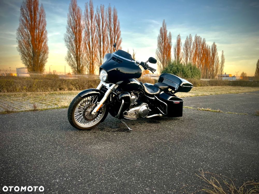Harley-Davidson FLH Electra Glide - 7