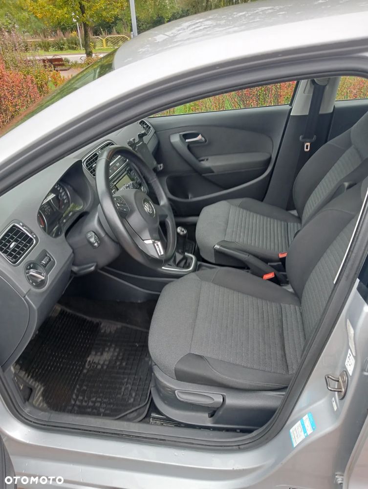 Volkswagen Polo 1.6 TDI Comfortline - 8