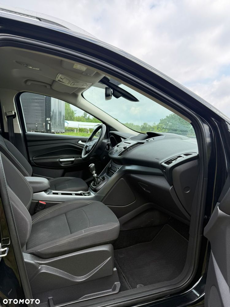 Ford Kuga 1.5 EcoBoost 2x4 Trend - 5