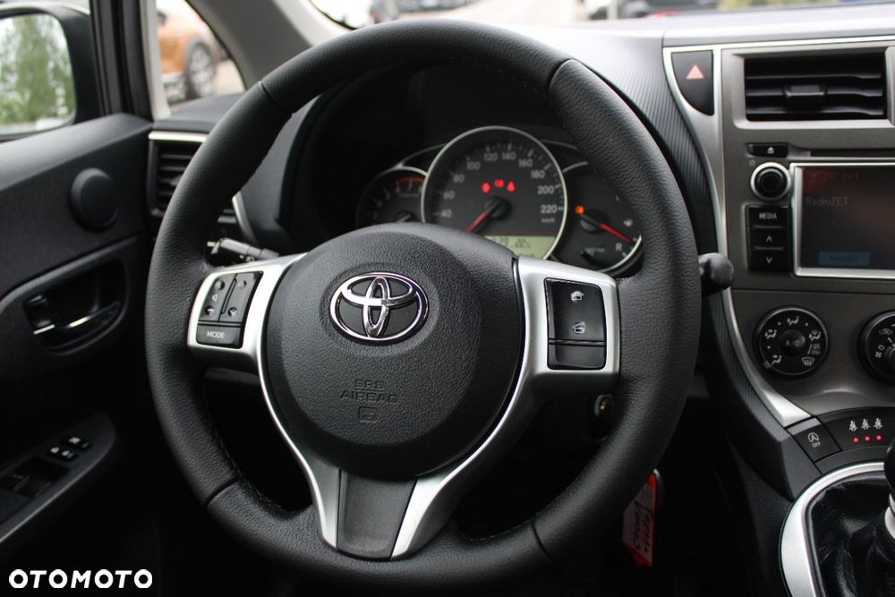 Toyota Verso S - 21