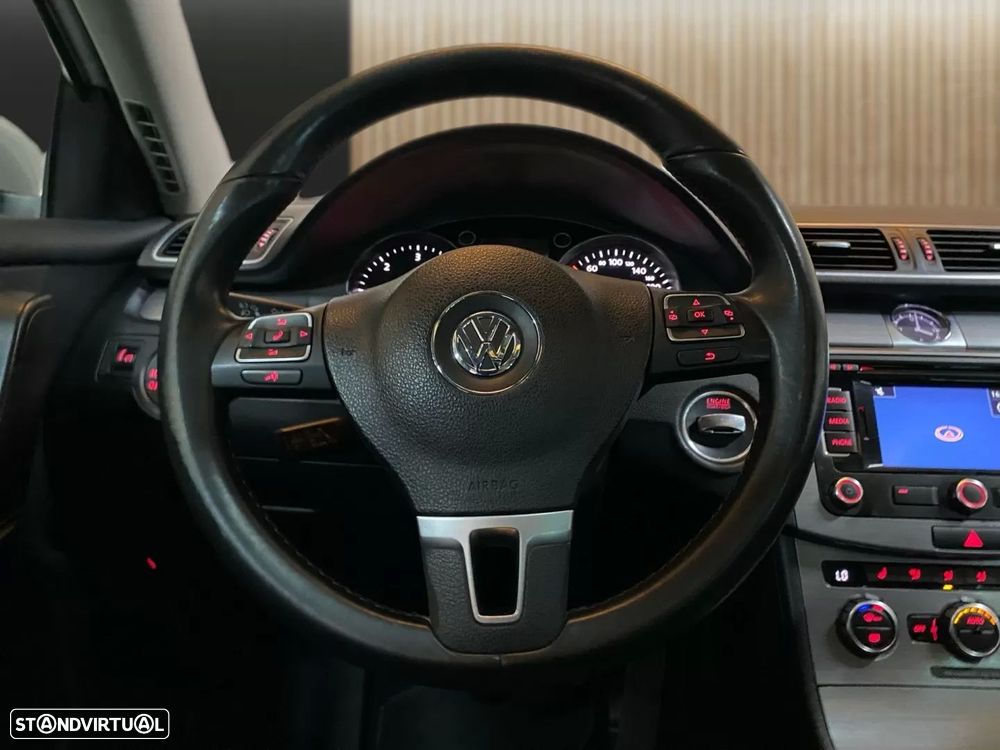 VW Passat Variant 1.6 TDI BlueMotion Comfortline - 9