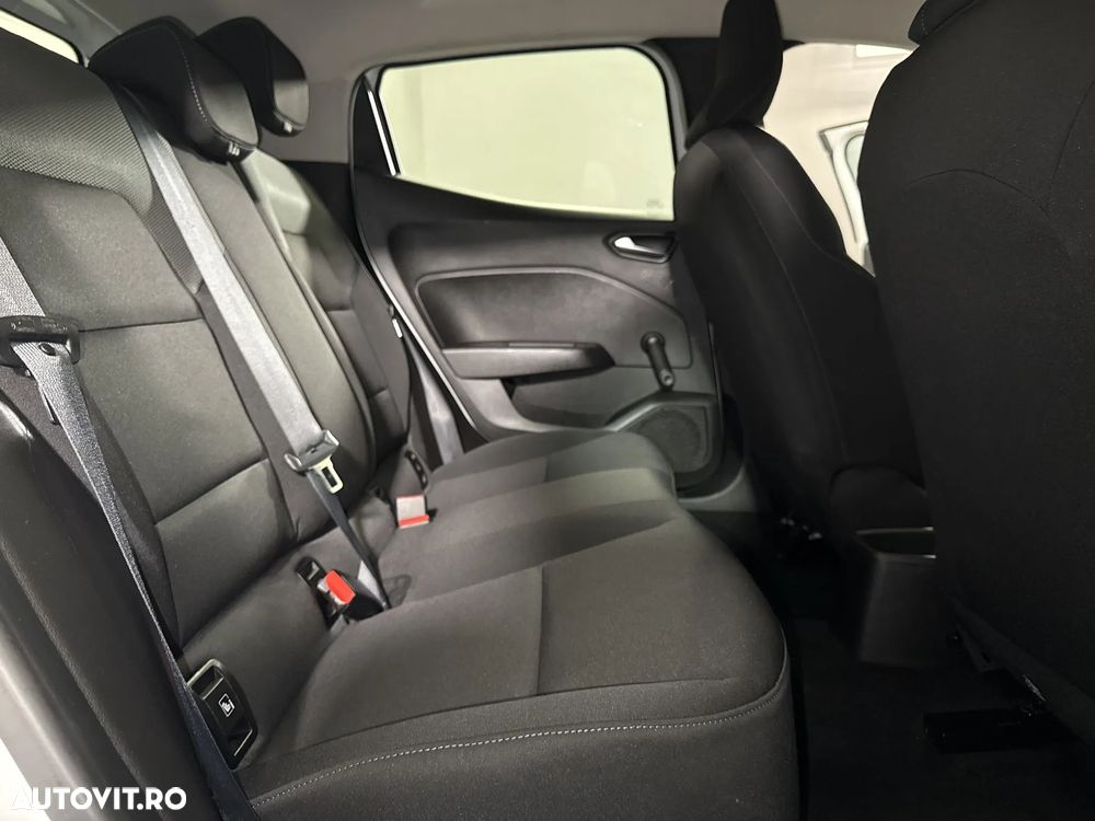 Renault Clio - 12