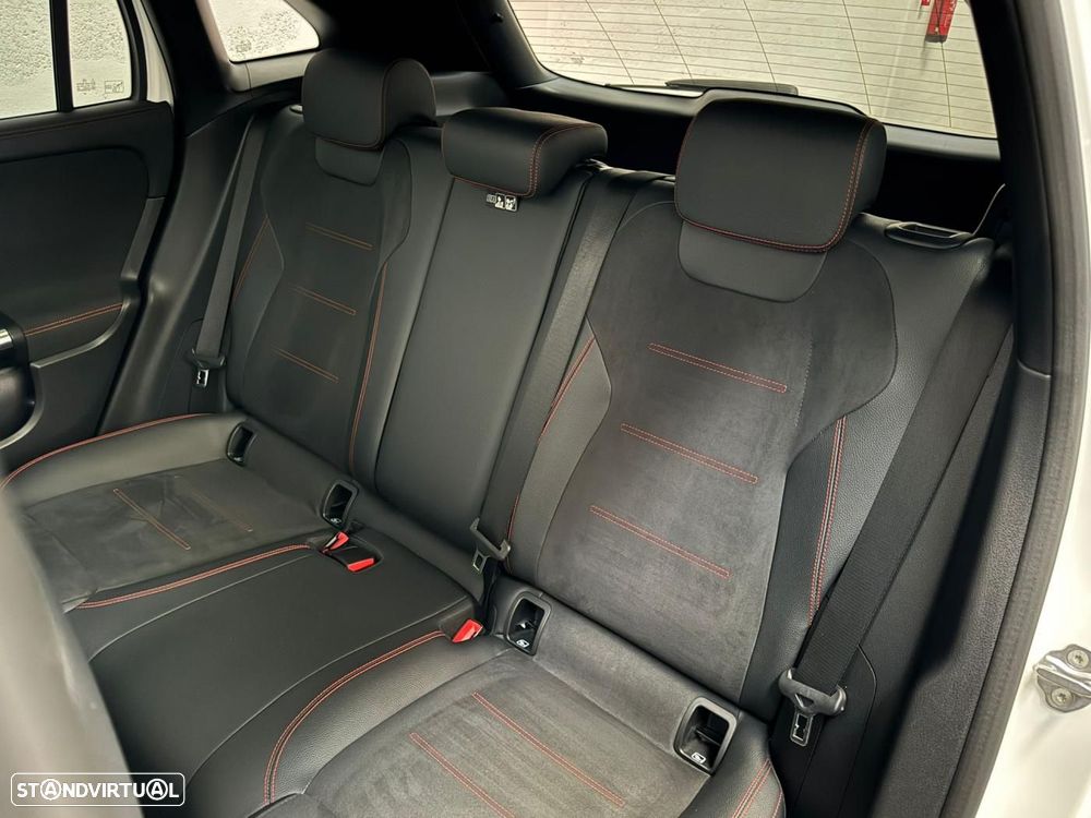 Mercedes-Benz GLA 250 e AMG Line - 48