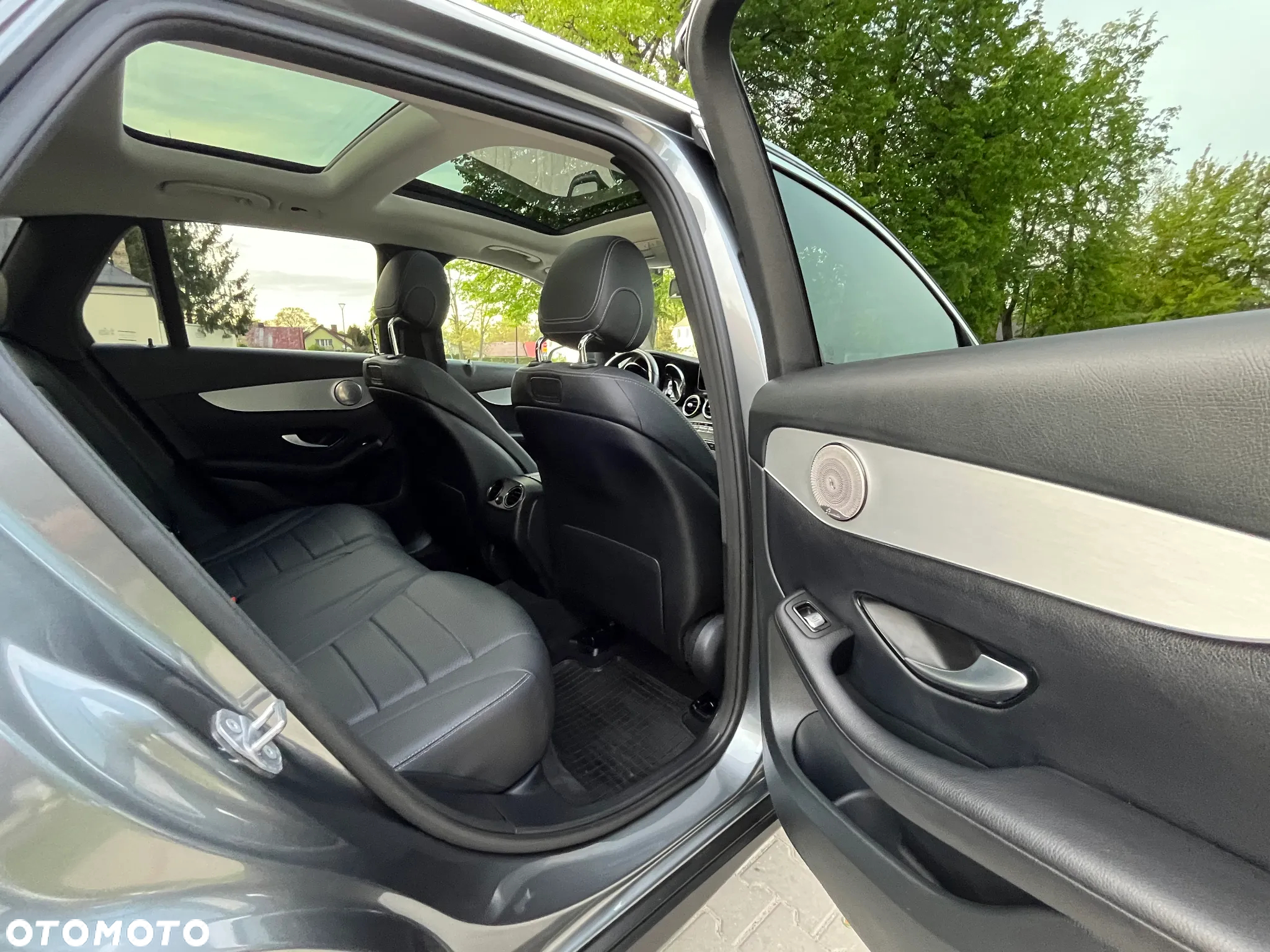 Mercedes-Benz GLC 300 4Matic 9G-TRONIC - 24