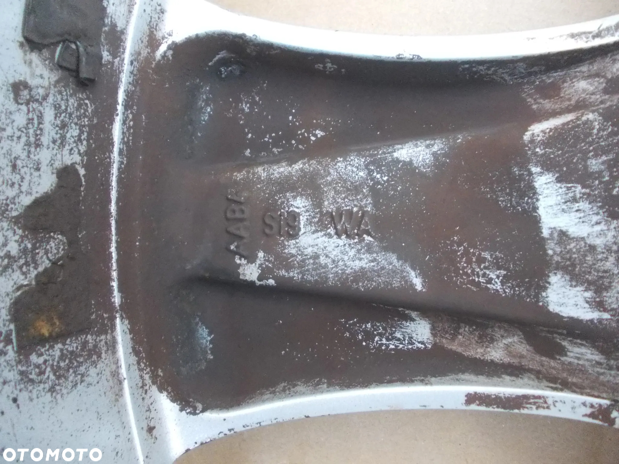 Felgi aluminiowa Opel Astra J Mokka 8J R17 Et 42 - 19