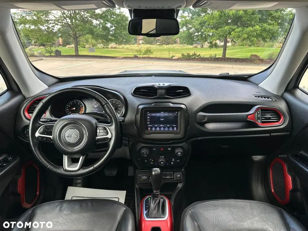 Jeep Renegade - 8
