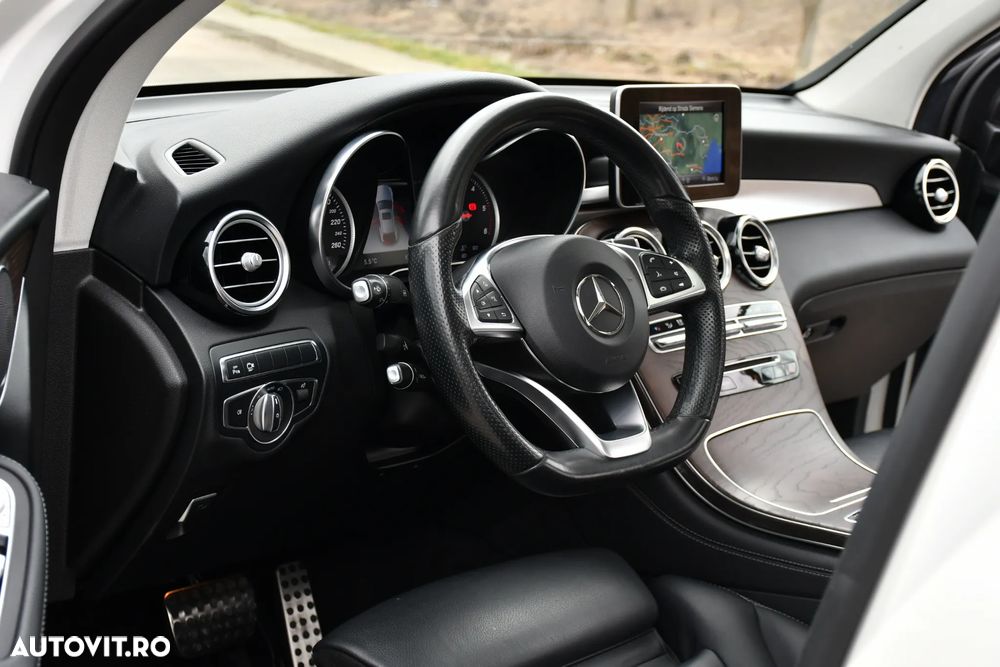 Mercedes-Benz GLC Coupe 250 d 4Matic 9G-TRONIC Exclusive - 32