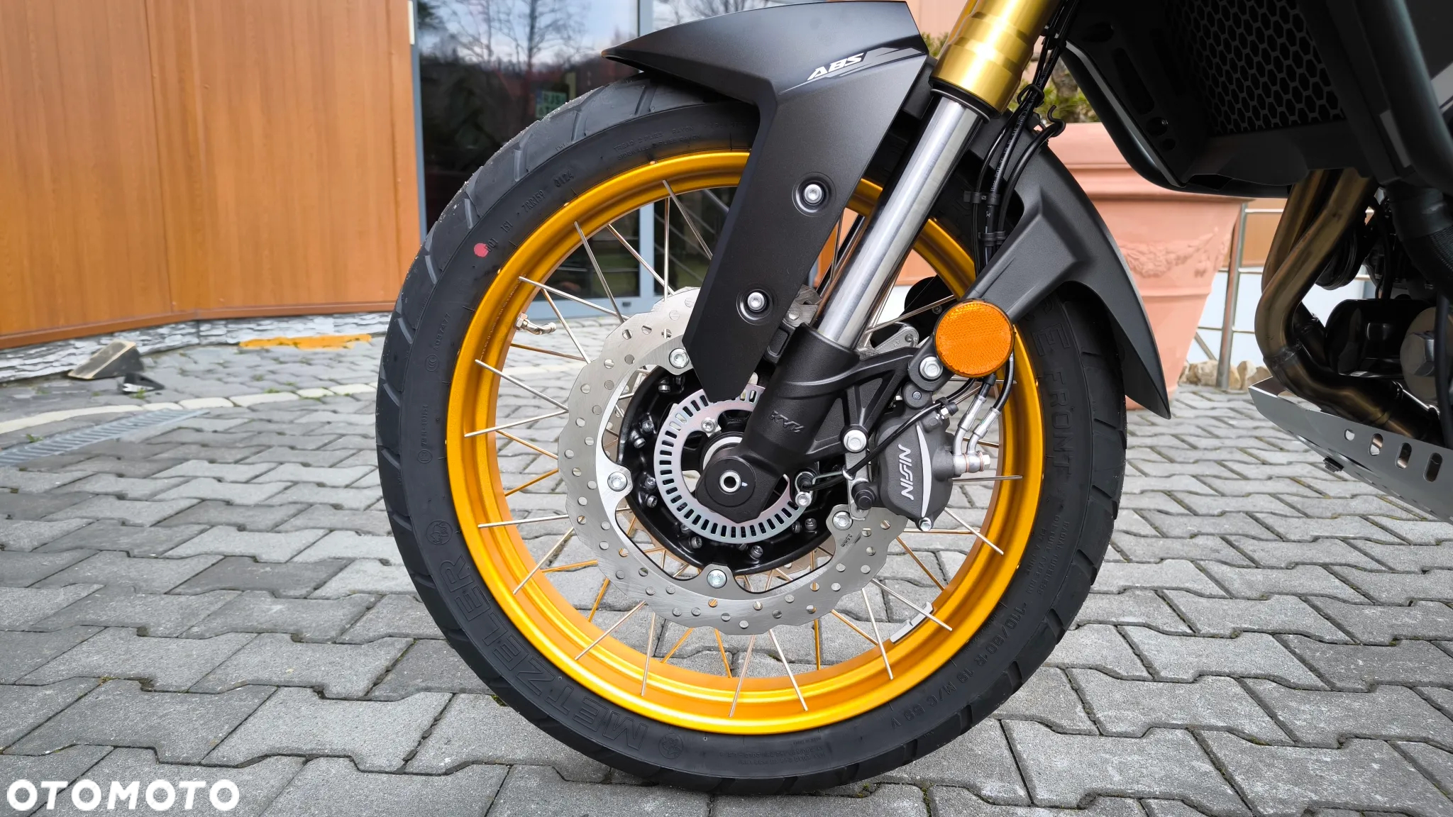 VOGE 625DSX - 32