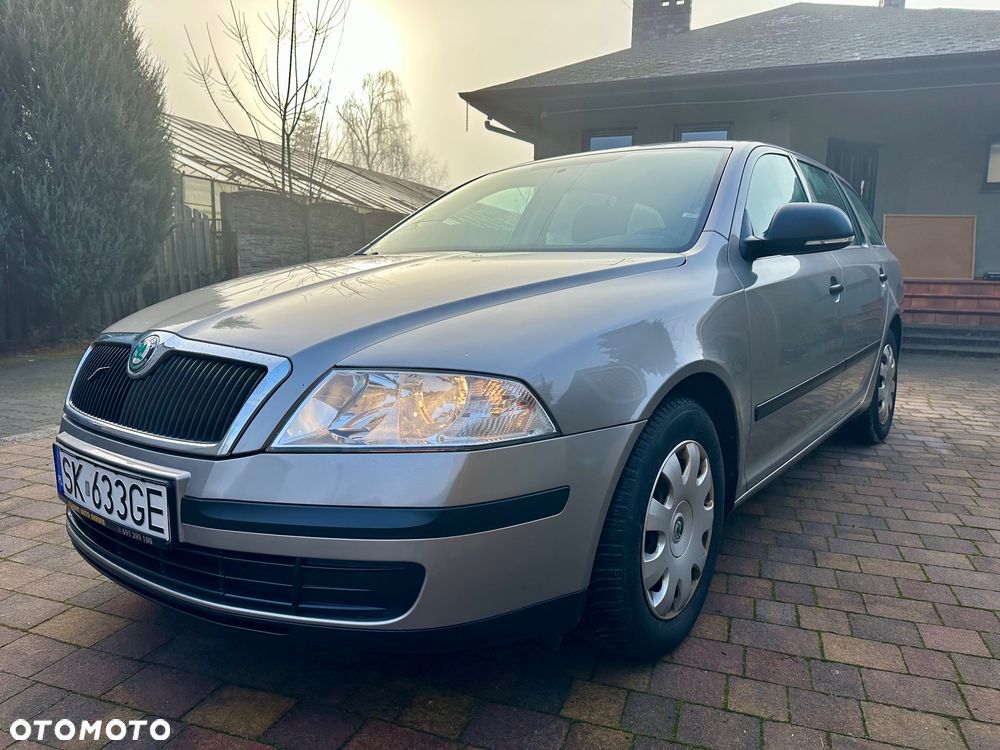 Skoda Octavia 1.6 Elegance - 4