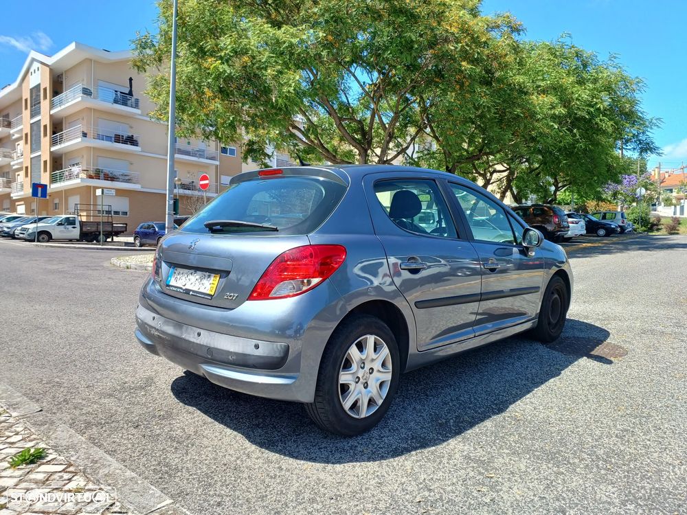 Peugeot 207 1.4 16V Trendy - 4
