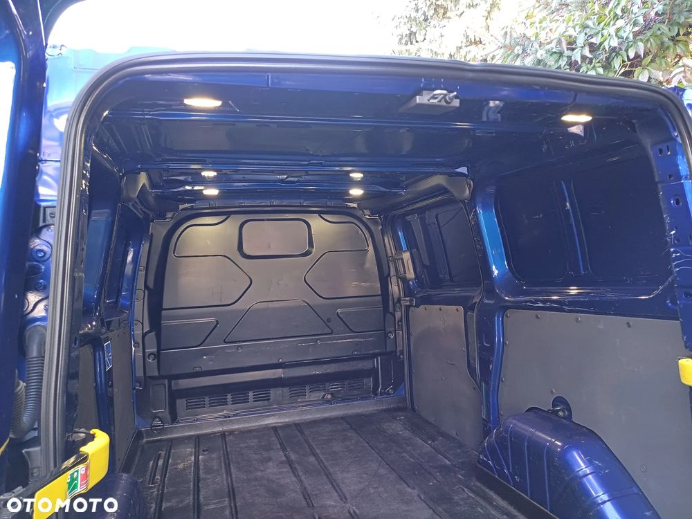 Ford Transit - 24