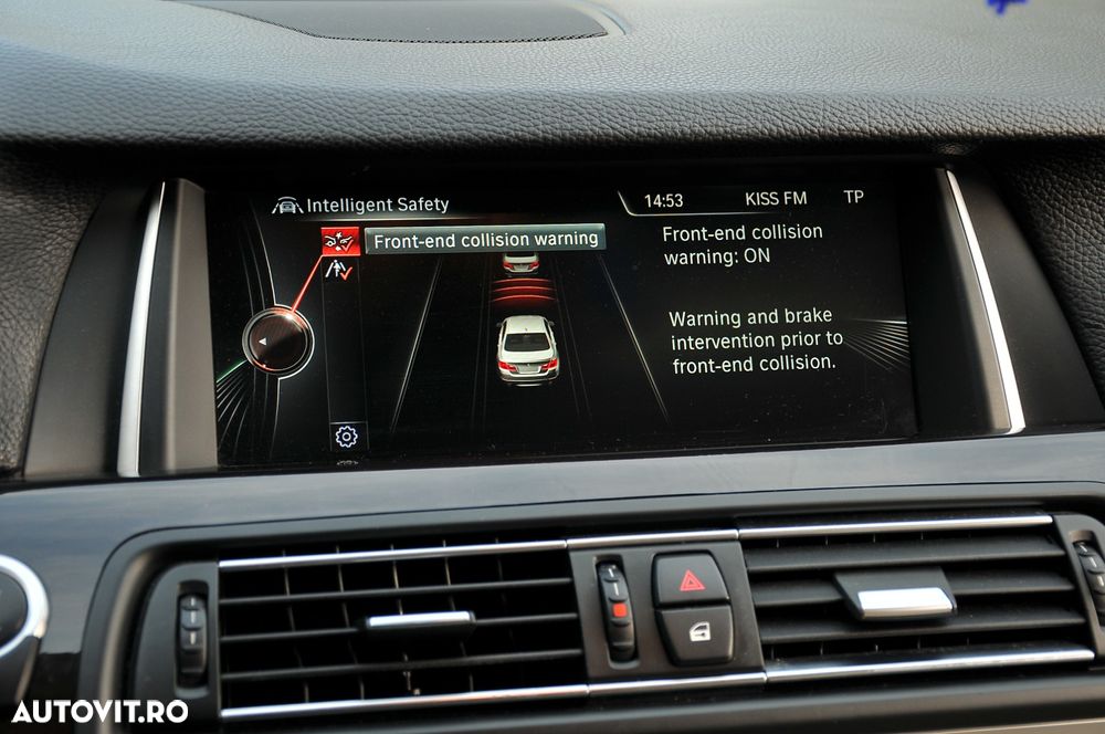 BMW Seria 5 525d xDrive - 16