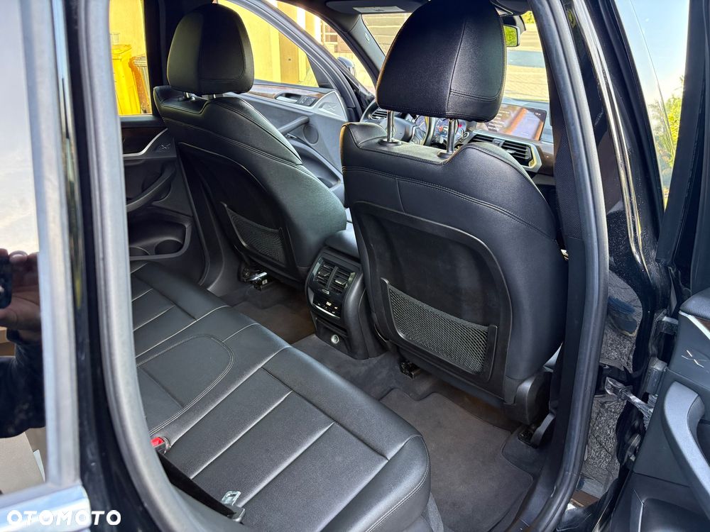 BMW X3 xDrive30i xLine - 27
