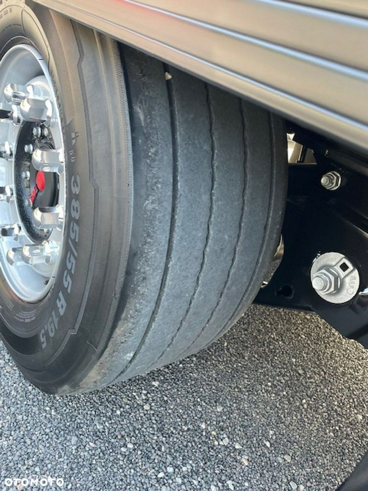 Krone Mega firana, Oś podnoszona - 11