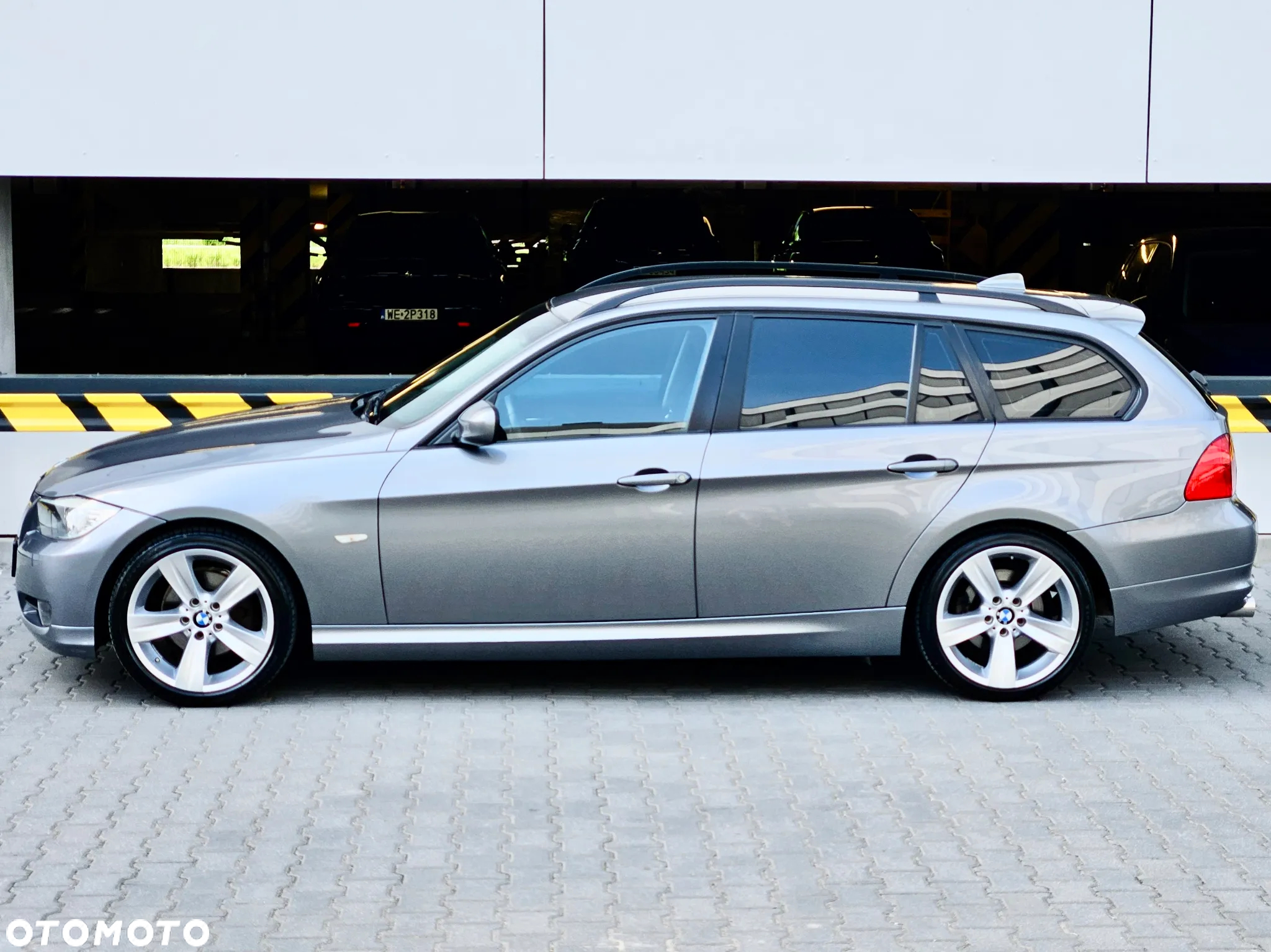 BMW Seria 3 318i - 8
