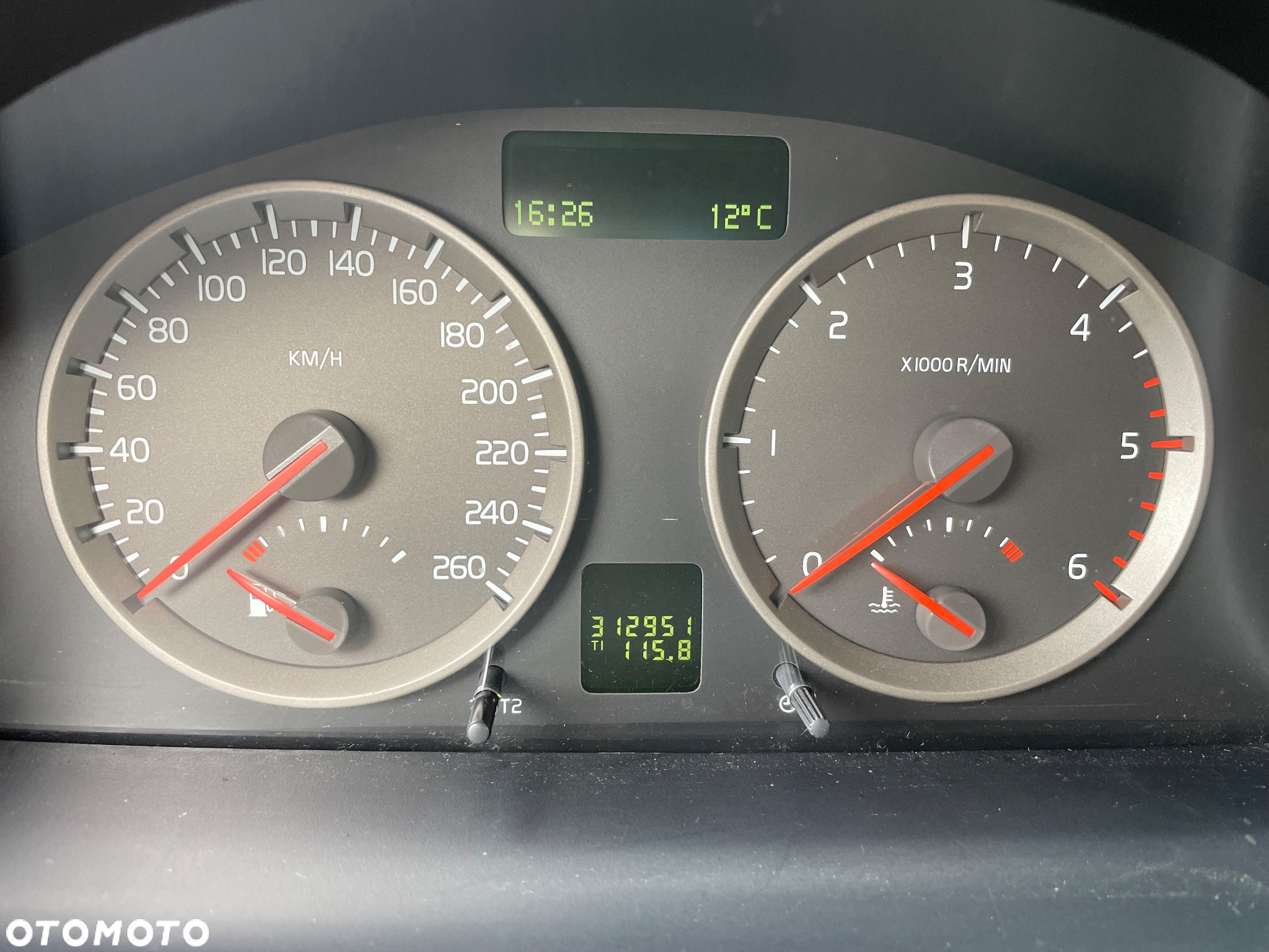 Volvo V50 2.4D5 Momentum - 8