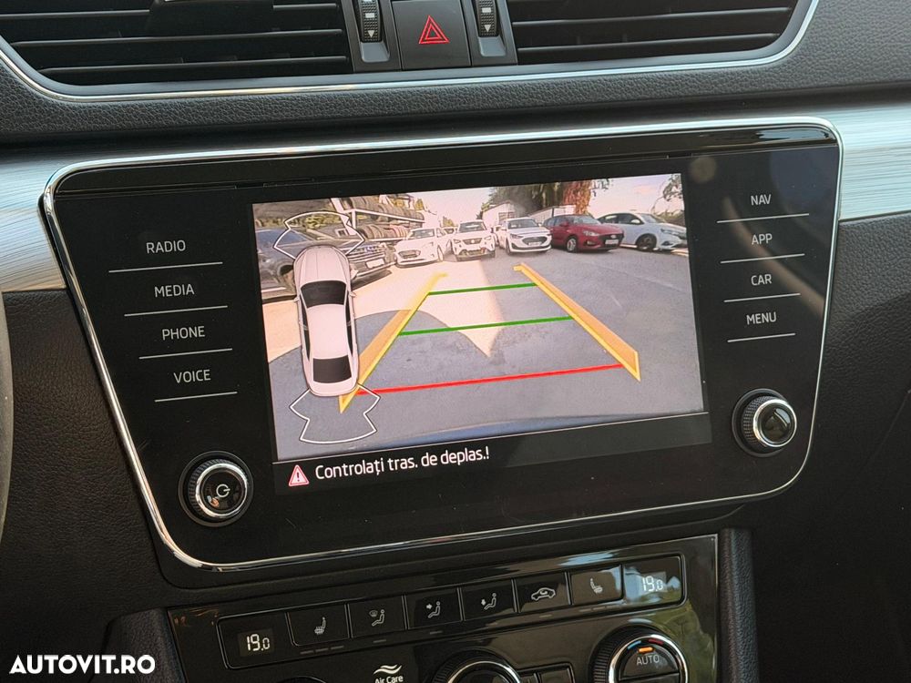 Skoda Superb 2.0 TDI DSG Style - 23